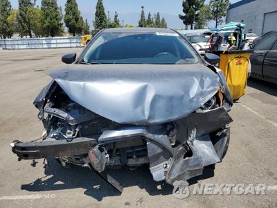 Piąte zdjęcie samochodu w środku: 2018 TOYOTA COROLLA L VIN:5YFBURHE3JP822784 - miniatura