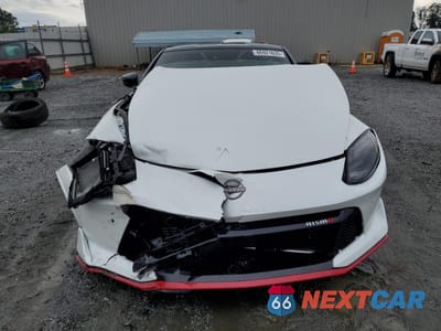 Piąte zdjęcie samochodu w środku: 2024 NISSAN Z NISMO VIN:JN1BZ4CH1RM360314 - miniatura