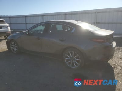 Drugie zdjęcie samochodu z przodu: 2020 MAZDA 3 PREMIUM VIN:3MZBPAEM9LM116852 - miniatura