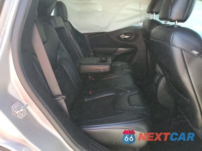 Zdjęcie 11 z 13 samochodu: 2019 JEEP CHEROKEE LATITUDE PLUS VIN:1C4PJLLB2KD318644 - miniatura