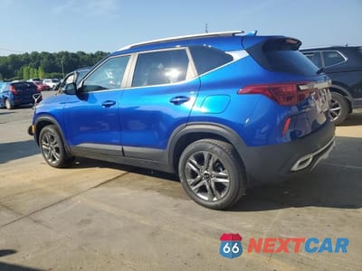 Drugie zdjęcie samochodu z przodu: 2021 KIA SELTOS S VIN:KNDEU2AA0M7215579 - miniatura