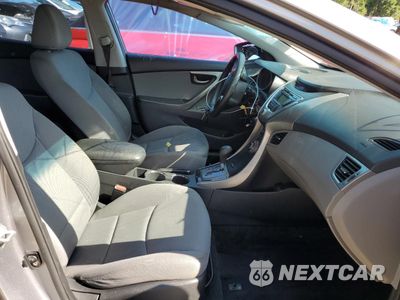 Zdjęcie 7 z 14 samochodu: 2013 HYUNDAI ELANTRA GLS VIN:KMHDH4AE0DU592957 - miniatura