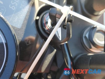 Zdjęcie 8 z 10 samochodu: 2023 KAWASAKI ER650 M VIN:ML5EREM18PDAA6717 - miniatura