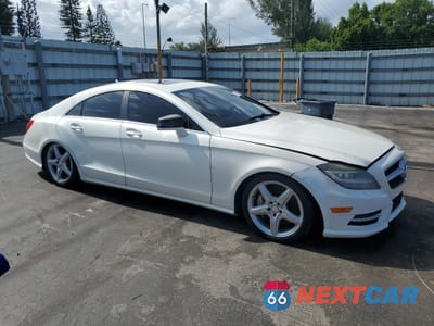 Czwarte zdjęcie samochodu z boku: 2014 MERCEDES-BENZ CLS 550 4MATIC VIN:WDDLJ9BB1EA095799 - miniatura