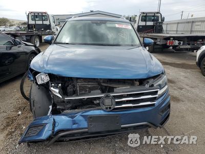 Piąte zdjęcie samochodu w środku: 2020 VOLKSWAGEN TIGUAN SE VIN:3VV2B7AX3LM007969 - miniatura