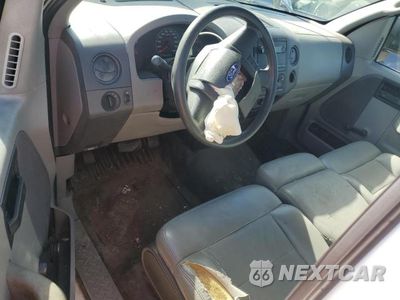 Zdjęcie 8 z 12 samochodu: 2006 FORD F150 VIN:1FTRF12W76KD16716 - miniatura