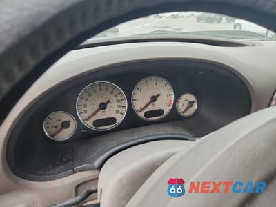 Zdjęcie 9 z 13 samochodu: 2003 CHRYSLER TOWN & COUNTRY LIMITED VIN:2C8GP64L13R377057 - miniatura