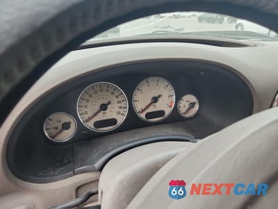 Zdjęcie 9 z 14 samochodu: 2003 CHRYSLER TOWN & COUNTRY LIMITED VIN:2C8GP64L13R377057 - miniatura
