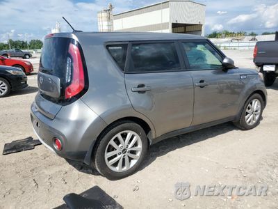 Trzecie zdjęcie samochodu z tyłu: 2019 KIA SOUL + VIN:KNDJP3A51K7665348 - miniatura