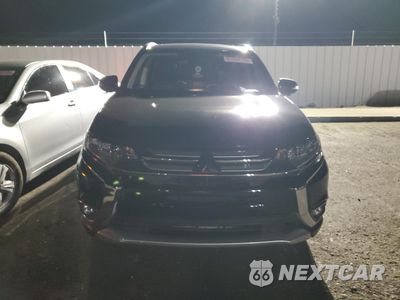 Piąte zdjęcie samochodu w środku: 2018 MITSUBISHI OUTLANDER SE VIN:JA4AD3A3XJZ022498 - miniatura