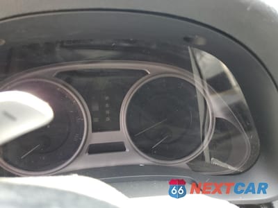 Zdjęcie 9 z 14 samochodu: 2006 LEXUS IS 350 VIN:JTHBE262162004911 - miniatura