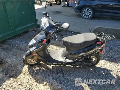 Trzecie zdjęcie samochodu z tyłu: 2023 GENUINE SCOOTER CO. R50 VIN:L5YACBPZ0P1128859 - miniatura