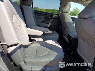Zdjęcie 11 z 16 samochodu: 2024 TOYOTA HIGHLANDER LE VIN:5TDKDRBH4RS541051 - miniatura