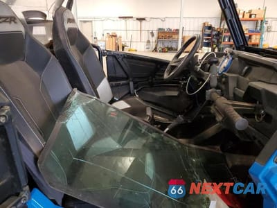 Piąte zdjęcie samochodu w środku: 2015 POLARIS RZR XP 1000 EPS VIN:4XAVDE990FB952882 - miniatura