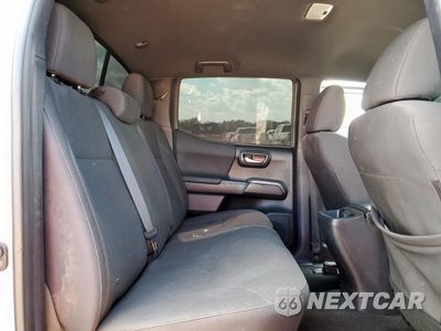 Zdjęcie 10 z 12 samochodu: 2018 TOYOTA TACOMA DOUBLE CAB VIN:5TFCZ5AN2JX143700 - miniatura