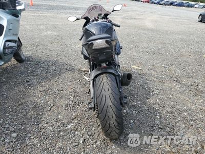 Czwarte zdjęcie samochodu z boku: 2015 BMW S 1000 RR VIN:WB10D2102FZ352321 - miniatura