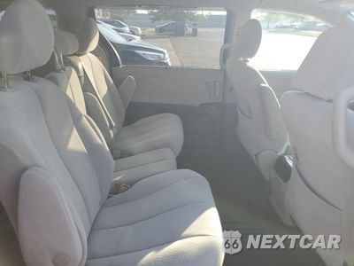Zdjęcie 11 z 16 samochodu: 2011 TOYOTA SIENNA LE VIN:5TDKK3DC2BS038371 - miniatura
