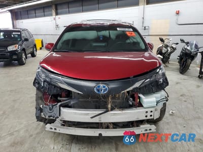 Piąte zdjęcie samochodu w środku: 2024 TOYOTA SIENNA XLE VIN:5TDJSKFC8RS145180 - miniatura