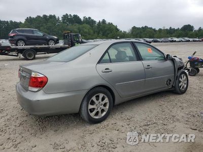 Trzecie zdjęcie samochodu z tyłu: 2005 TOYOTA CAMRY LE VIN:4T1BF30K05U592568 - miniatura