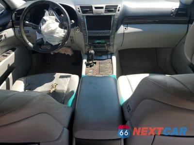 Zdjęcie 8 z 12 samochodu: 2007 LEXUS LS 460 VIN:JTHBL46FX75032386 - miniatura