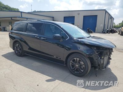 Czwarte zdjęcie samochodu z boku: 2024 TOYOTA SIENNA XSE VIN:5TDDSKFC8RS108434 - miniatura