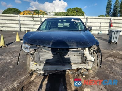 Piąte zdjęcie samochodu w środku: 2019 CHEVROLET TRAVERSE LS VIN:1GNERFKW4KJ294765 - miniatura