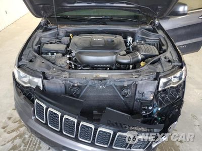 Zdjęcie 12 z 16 samochodu: 2017 JEEP GRAND CHEROKEE LAREDO VIN:1C4RJFAG2HC607062 - miniatura