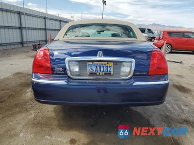 Zdjęcie 6 z 12 samochodu: 2007 LINCOLN TOWN CAR SIGNATURE VIN:1LNHM81W27Y609736 - miniatura