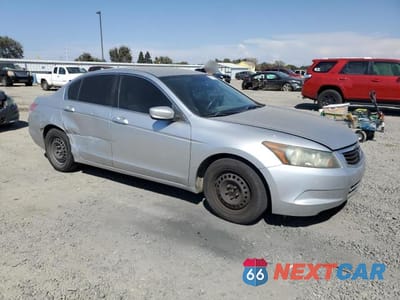 Czwarte zdjęcie samochodu z boku: 2009 HONDA ACCORD LX VIN:1HGCP26379A057990 - miniatura