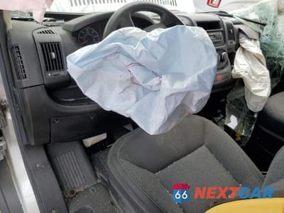 Zdjęcie 8 z 12 samochodu: 2016 RAM PROMASTER 1500 1500 HIGH VIN:3C6TRVBG3GE122726 - miniatura