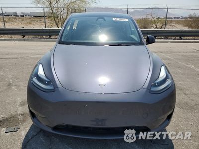 Piąte zdjęcie samochodu w środku: 2023 TESLA MODEL Y VIN:7SAYGDEE5PF920182 - miniatura