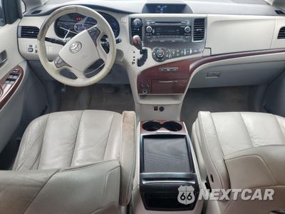 Zdjęcie 8 z 15 samochodu: 2011 TOYOTA SIENNA XLE VIN:5TDYK3DCXBS175794 - miniatura