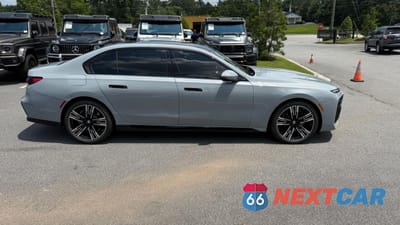 Trzecie zdjęcie samochodu z tyłu: 2023 BMW 740 I VIN:WBA23EH00PCM28450 - miniatura