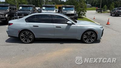 Trzecie zdjęcie samochodu z tyłu: 2023 BMW 740 I VIN:WBA23EH00PCM28450 - miniatura