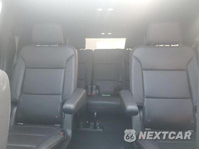 Zdjęcie 10 z 15 samochodu: 2021 CHEVROLET SUBURBAN C1500 HIGH COUNTRY VIN:1GNSCGKL4MR219973 - miniatura