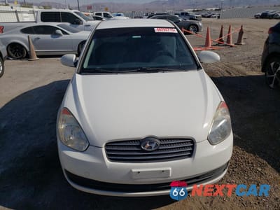 Piąte zdjęcie samochodu w środku: 2006 HYUNDAI ACCENT GLS VIN:KMHCN46C86U058555 - miniatura