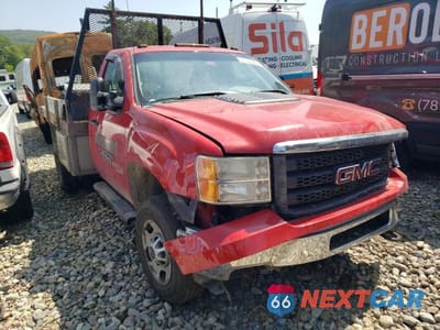 Czwarte zdjęcie samochodu z boku: 2013 GMC SIERRA K2500 HEAVY DUTY VIN:1GT02ZCG0DZ100527 - miniatura