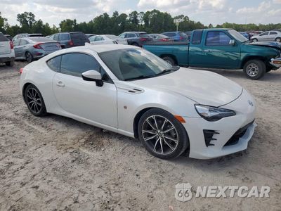 Czwarte zdjęcie samochodu z boku: 2017 TOYOTA 86 BASE VIN:JF1ZNAA11H9711273 - miniatura
