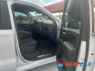 Piąte zdjęcie samochodu w środku: 2021 CHEVROLET SILVERADO K1500 LT VIN:3GCUYDET2MG212792 - miniatura