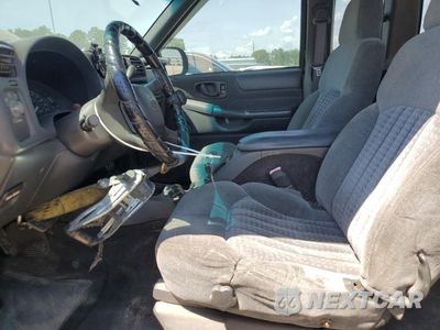 Zdjęcie 7 z 14 samochodu: 2001 CHEVROLET S TRUCK S10 VIN:1GCCS19W718249323 - miniatura