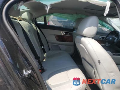 Zdjęcie 10 z 13 samochodu: 2010 JAGUAR XF PREMIUM VIN:SAJWA0GB5ALR59362 - miniatura