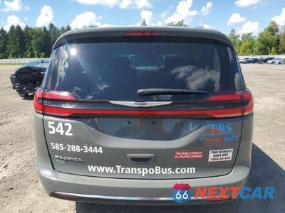 Zdjęcie 6 z 13 samochodu: 2022 CHRYSLER PACIFICA TOURING L VIN:2C4RC1BG9NR142584 - miniatura