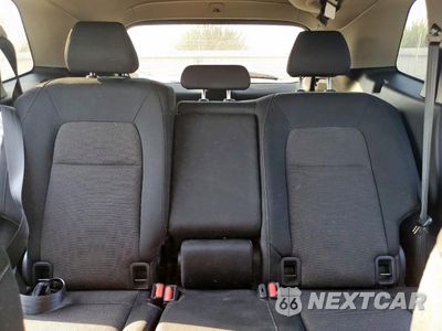 Zdjęcie 10 z 16 samochodu: 2024 HONDA CR-V EX VIN:2HKRS3H46RH308851 - miniatura