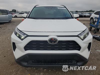 Piąte zdjęcie samochodu w środku: 2025 TOYOTA RAV4 XLE VIN:2T3P1RFV1SW551832 - miniatura