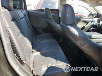 Zdjęcie 10 z 13 samochodu: 2024 TESLA MODEL Y VIN:7SAYGDED3RF052418 - miniatura