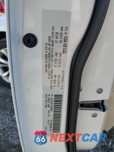 Zdjęcie 12 z 14 samochodu: 2015 CHRYSLER 300 LIMITED VIN:2C3CCAAG1FH849293 - miniatura