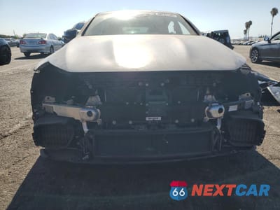 Piąte zdjęcie samochodu w środku: 2019 MERCEDES-BENZ AMG GT 63 S VIN:WDD7X8KB1KA007016 - miniatura