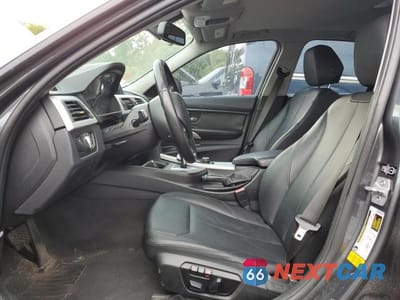 Zdjęcie 7 z 12 samochodu: 2013 BMW 328 I VIN:WBA3A5C50DJ462103 - miniatura