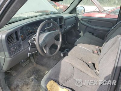 Zdjęcie 8 z 12 samochodu: 2005 GMC NEW SIERRA C1500 VIN:1GTEC14XX5Z211011 - miniatura