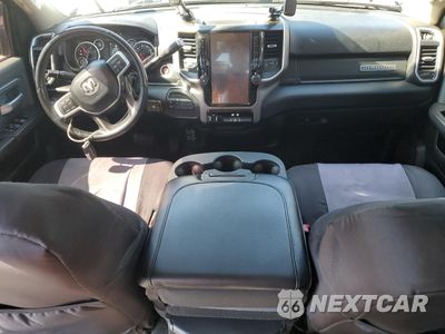 Zdjęcie 8 z 15 samochodu: 2020 RAM 3500 BIG HORN VIN:3C63R3HL7LG232976 - miniatura